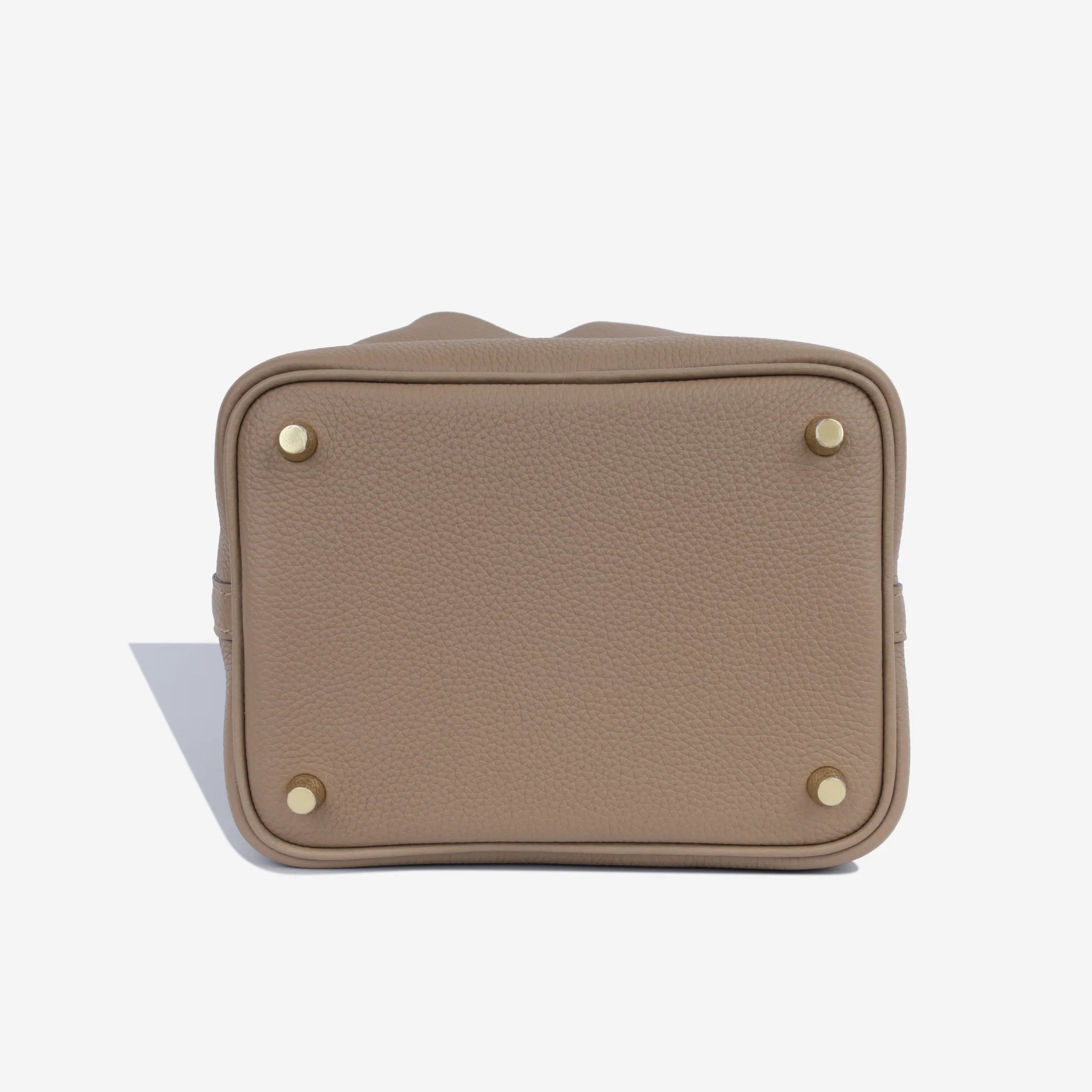 Raven Handbag in Pure Togo leather