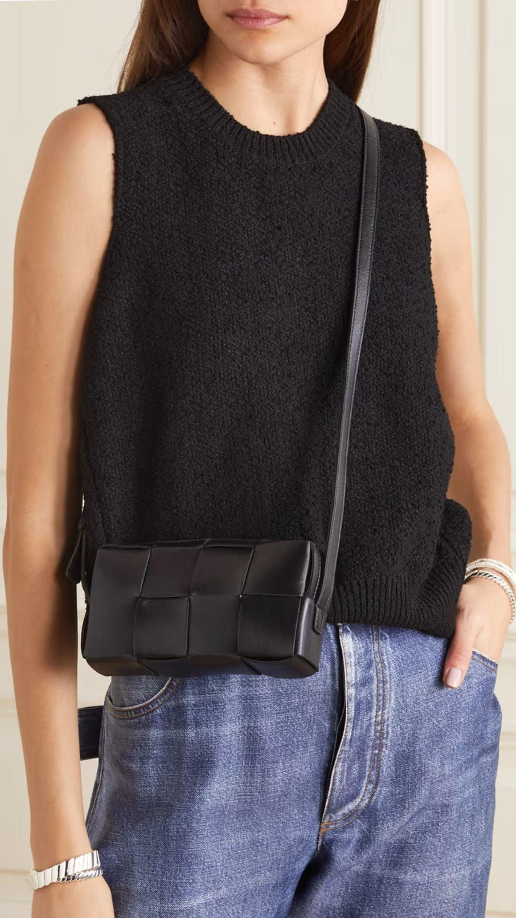 Viollleta Handbag in Pure Leather