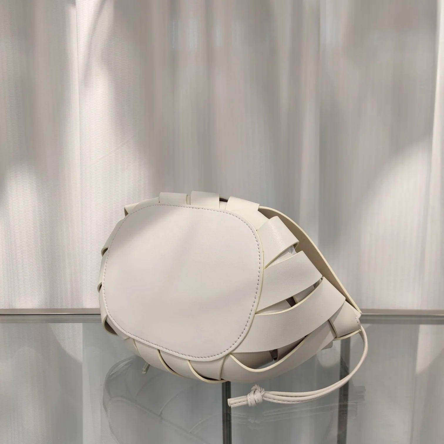 Kelly Handbag in Pure Leather