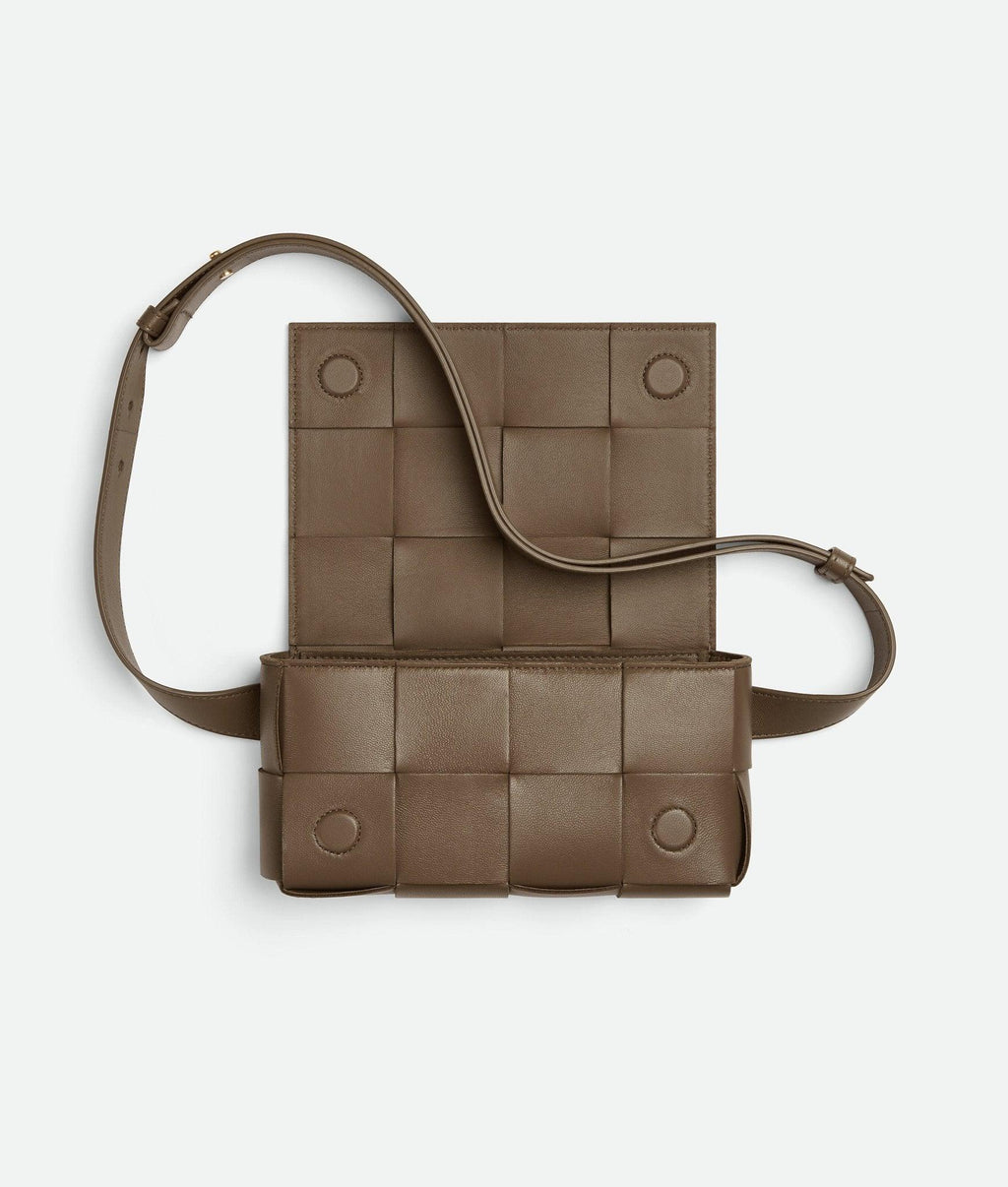 Viollleta Handbag in Pure Leather