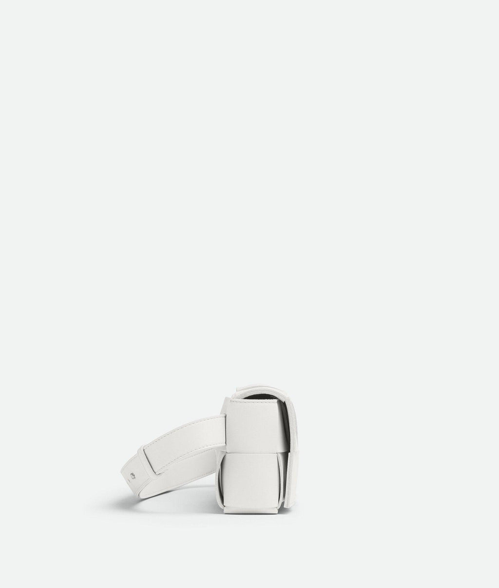 Viollleta Handbag in Pure Leather
