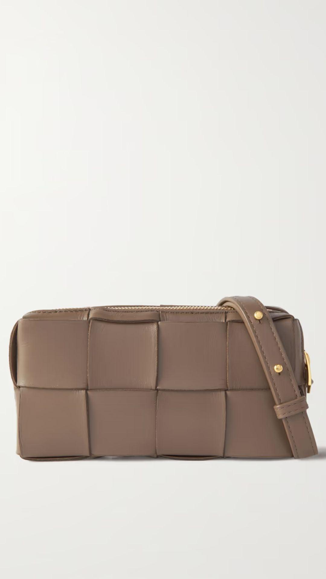 Viollleta Handbag in Pure Leather