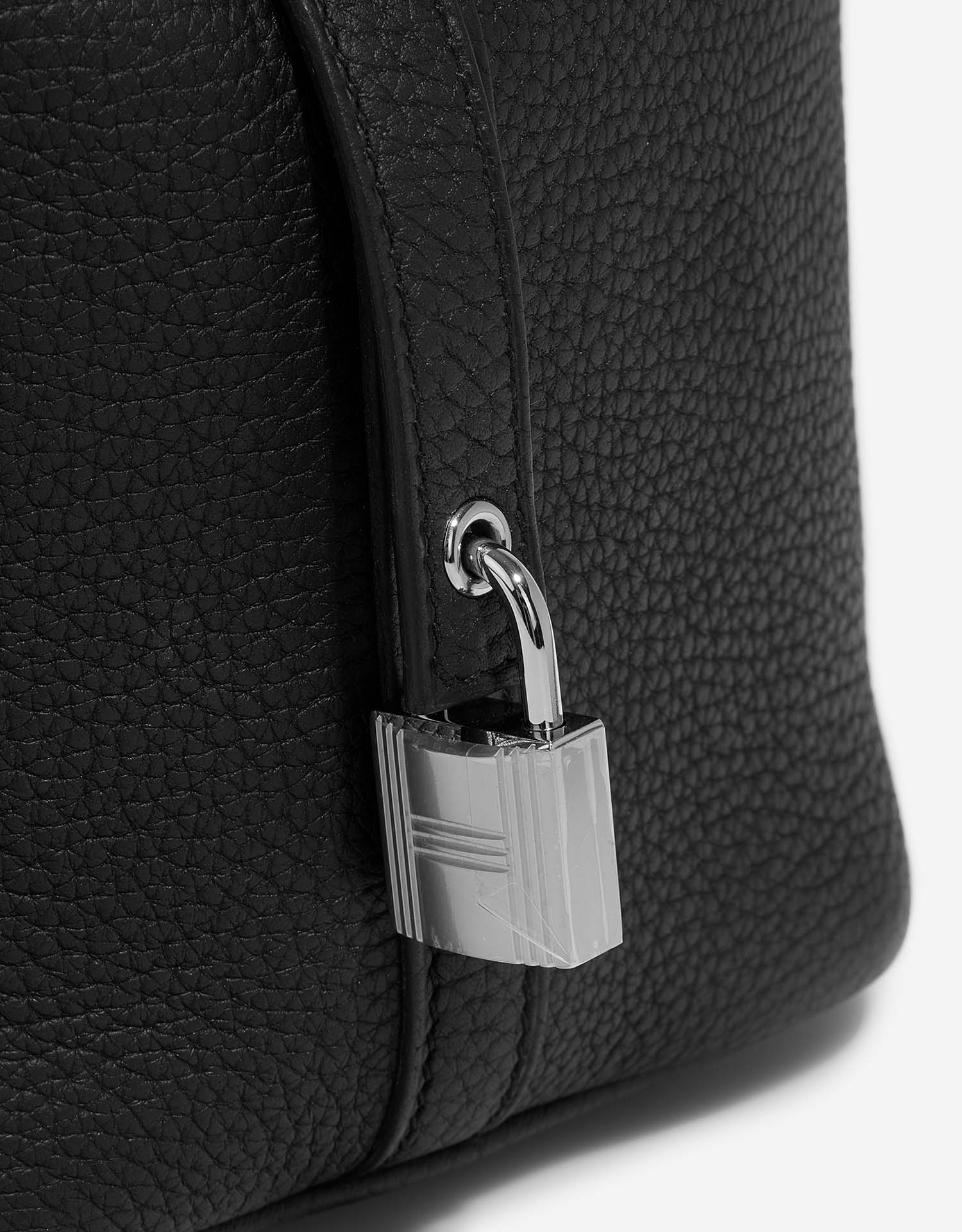Raven Handbag in Pure Togo leather
