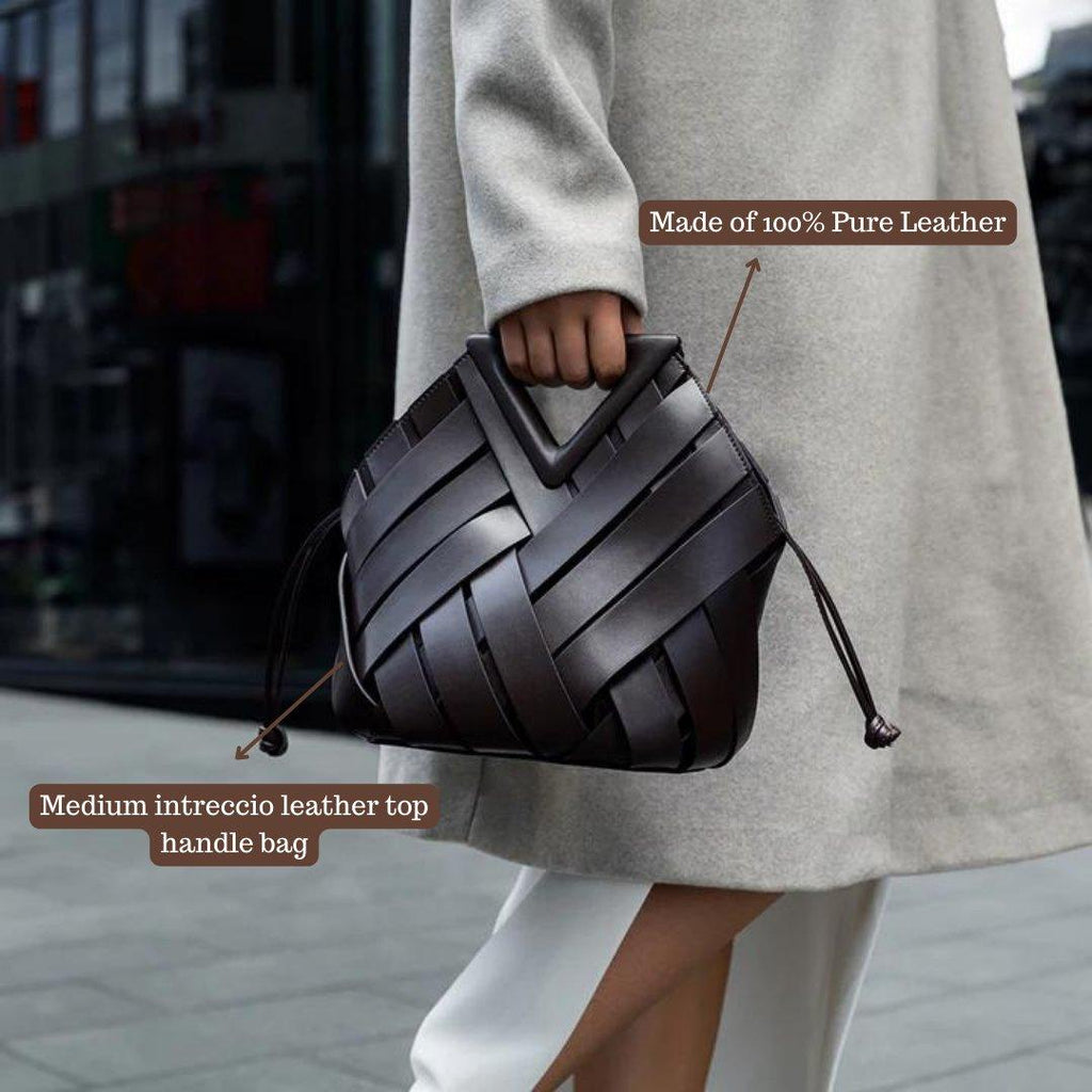 Kelly Handbag in Pure Leather