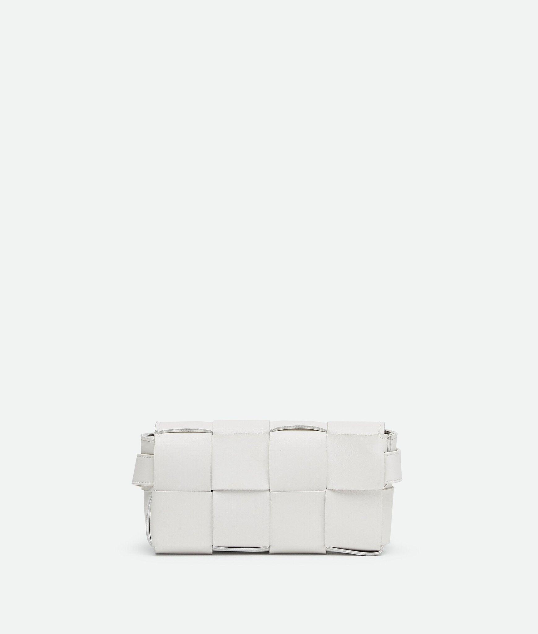 Viollleta Handbag in Pure Leather