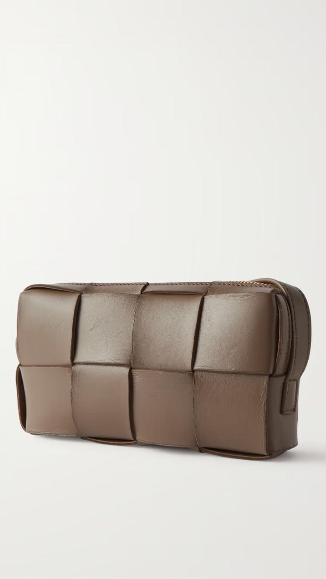 Viollleta Handbag in Pure Leather