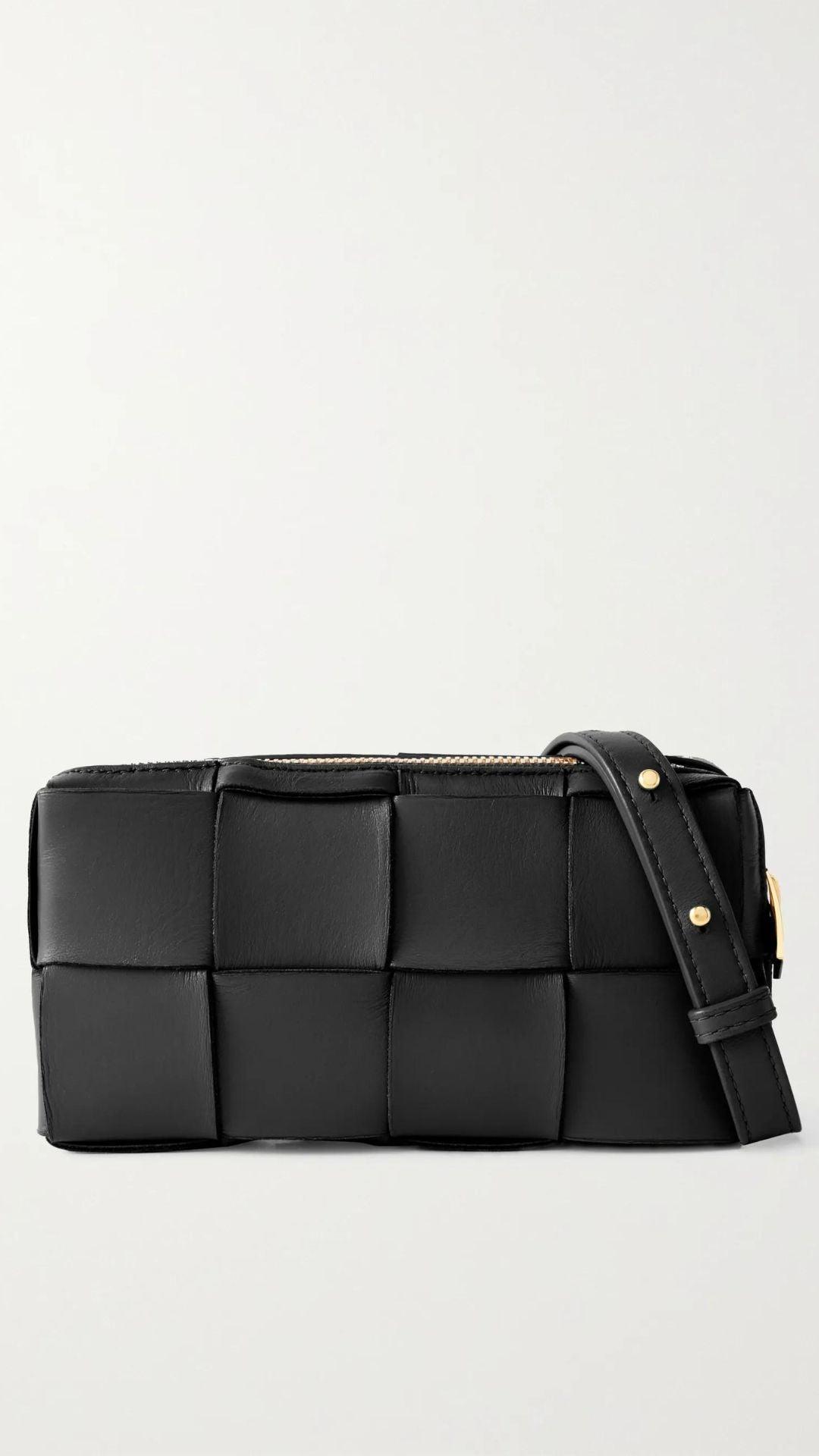 Viollleta Handbag in Pure Leather